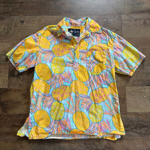 Men's The Nutter from Chubbies Shirt Size L Yellow Pineapple Print
